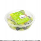 Зеленый салат с помидорами черри и маслинами